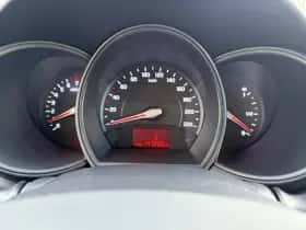 Kia Rio (2012) thumbnail 19