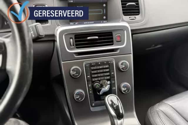 Volvo S60 (2014) thumbnail 11