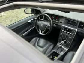 Volvo S60 (2014) thumbnail 12