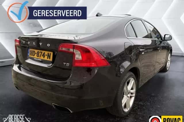 Volvo S60 (2014) thumbnail 3