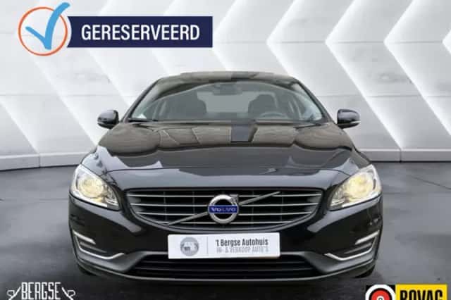 Volvo S60 (2014) thumbnail 4
