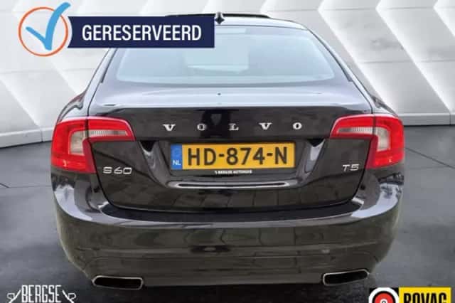 Volvo S60 (2014) thumbnail 7