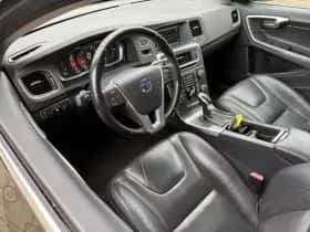 Volvo S60 (2014) thumbnail 8