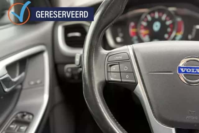Volvo S60 (2014) thumbnail 9