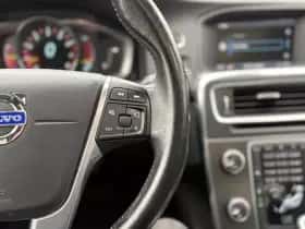 Volvo S60 (2014) thumbnail 10