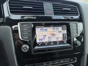 Volkswagen Golf (2013) thumbnail 11