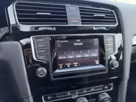 Volkswagen Golf (2013) thumbnail 12