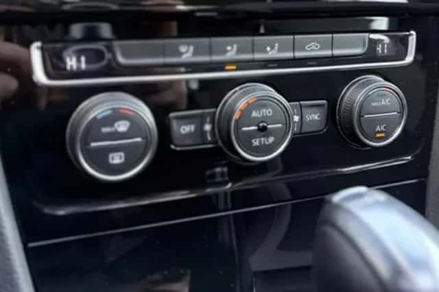 Volkswagen Golf (2013) thumbnail 13