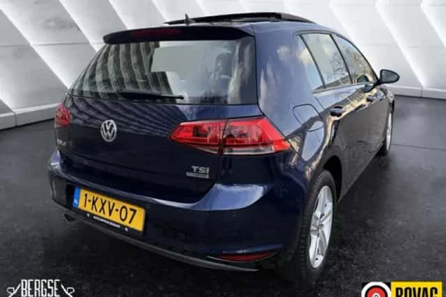 Volkswagen Golf (2013) thumbnail 3