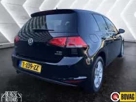 Volkswagen Golf (2013) thumbnail 3