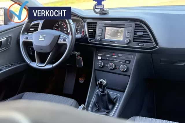SEAT Leon (2014) thumbnail 2