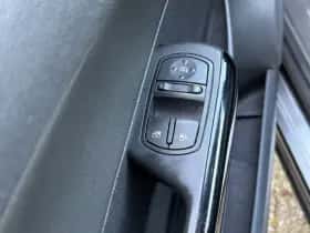 Opel Corsa (2012) thumbnail 17