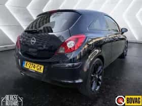 Opel Corsa (2012) thumbnail 3