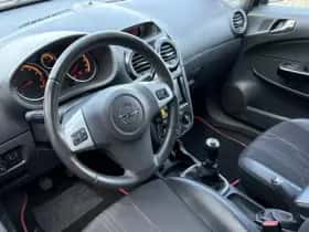 Opel Corsa (2012) thumbnail 8