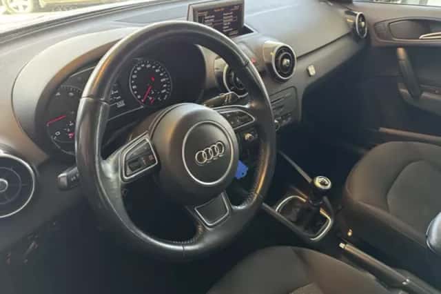 Audi A1 (2014) thumbnail 8