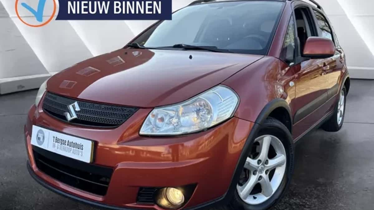 Suzuki SX4 (2008) — foto 1