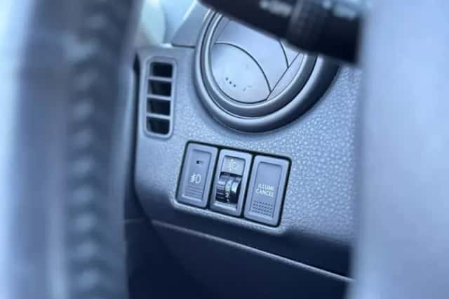 Suzuki SX4 (2008) thumbnail 13