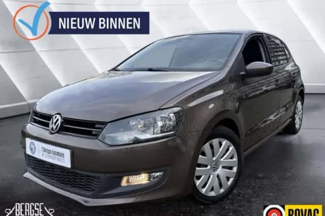 Volkswagen Polo (2013) thumbnail 1