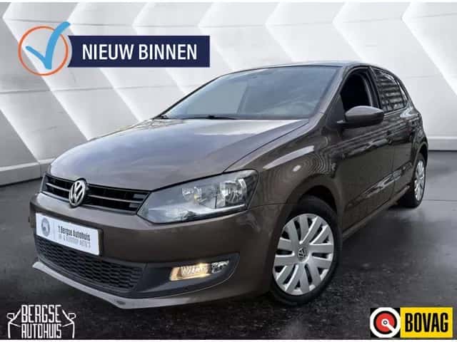 Volkswagen Polo (2013) — foto 1