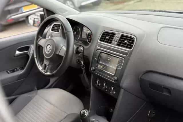 Volkswagen Polo (2013) thumbnail 13