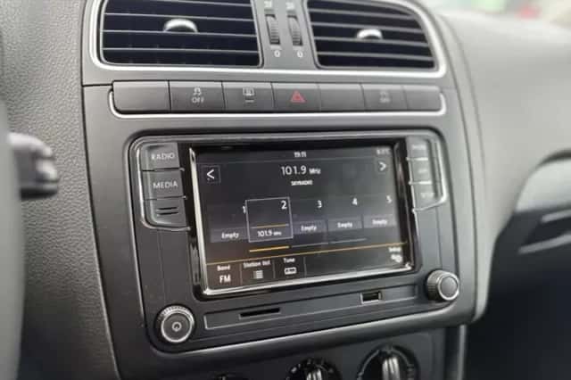Volkswagen Polo (2013) thumbnail 9