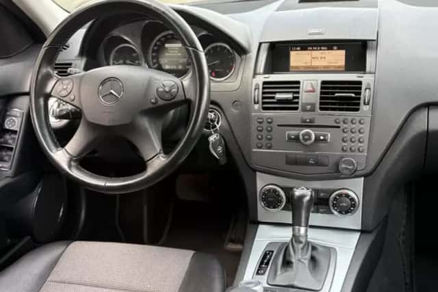 Mercedes-Benz C-Klasse (2010) thumbnail 2