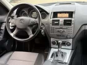 Mercedes-Benz C-Klasse (2010) thumbnail 2