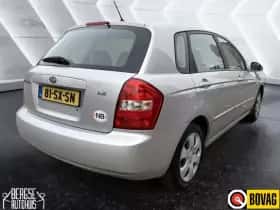 Kia Cerato (2006) thumbnail 3