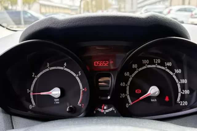 Ford Fiesta (2012) thumbnail 20