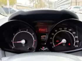 Ford Fiesta (2012) thumbnail 20