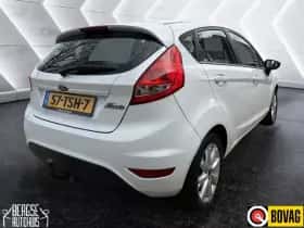 Ford Fiesta (2012) thumbnail 3