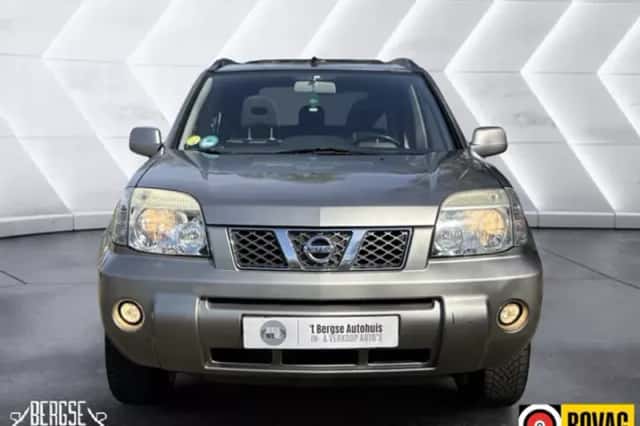 Nissan X-Trail (2006) thumbnail 5