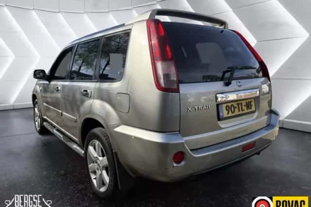 Nissan X-Trail (2006) thumbnail 6