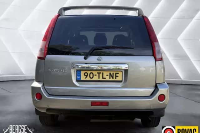 Nissan X-Trail (2006) thumbnail 7