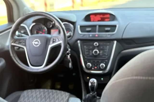 Opel Mokka (2015) thumbnail 16