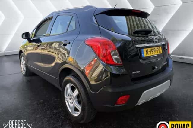 Opel Mokka (2015) thumbnail 6