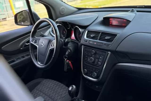 Opel Mokka (2015) thumbnail 8
