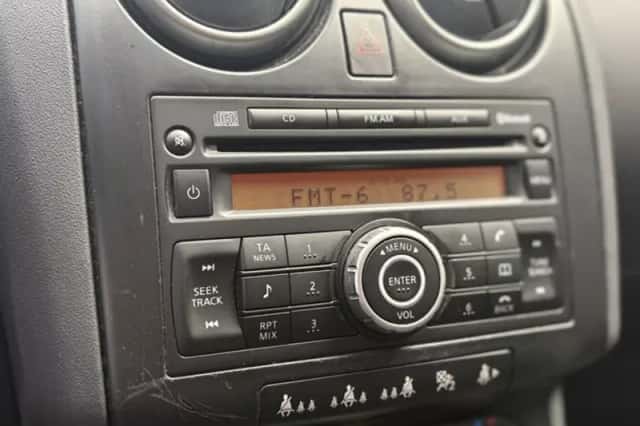 Nissan Qashqai (2009) thumbnail 11