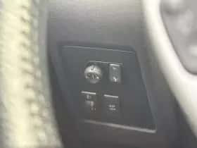 Nissan Qashqai (2009) thumbnail 13