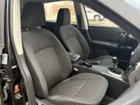 Nissan Qashqai (2009) thumbnail 16