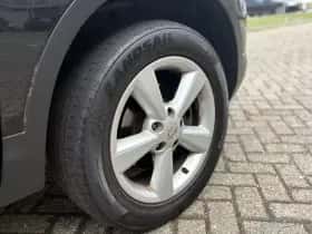 Nissan Qashqai (2009) thumbnail 19