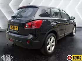 Nissan Qashqai (2009) thumbnail 3
