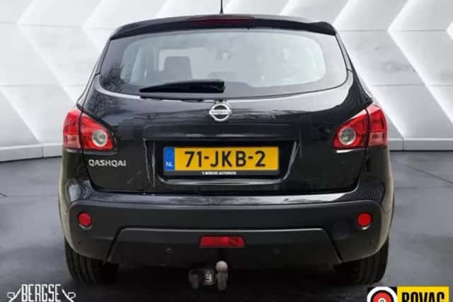 Nissan Qashqai (2009) thumbnail 7