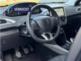 Peugeot 2008 (2015) thumbnail 15