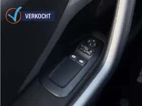 Peugeot 2008 (2015) thumbnail 17