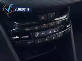 Peugeot 2008 (2015) thumbnail 18