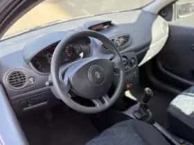 Renault Clio (2008) thumbnail 12