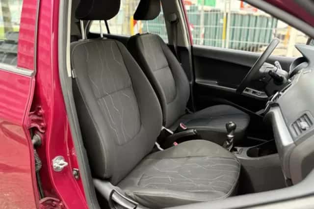 Kia Picanto (2015) thumbnail 16