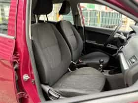 Kia Picanto (2015) thumbnail 16