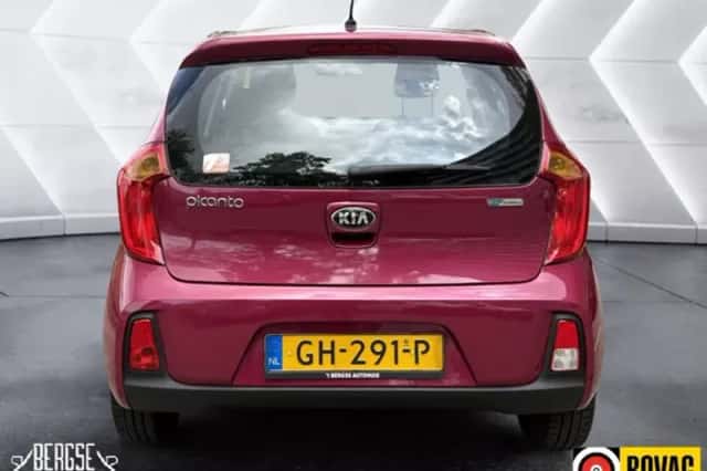 Kia Picanto (2015) thumbnail 6